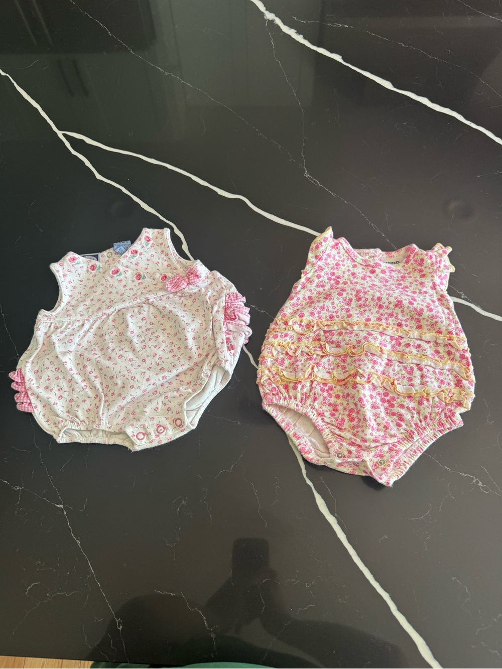 Vintage Y2K Baby Girls Floral Ruffle Rompers - Pink